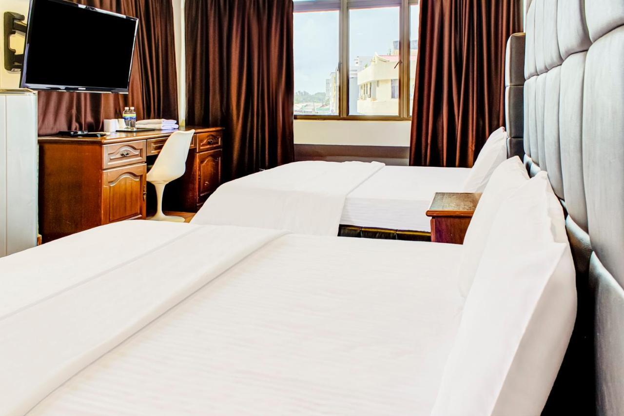 Kampung Sungai Rengit Tai Hoe Hotel Pengerang מראה חיצוני תמונה